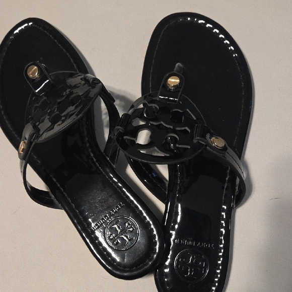Tory Burch Glossy Black Sandals - Picture 1 of 2